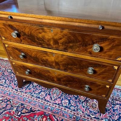 LOT #52. ANTIQUE HEPPLEWHITE BACHELOR'S CHEST WITH SLIDE OUT WRITING SURFACE