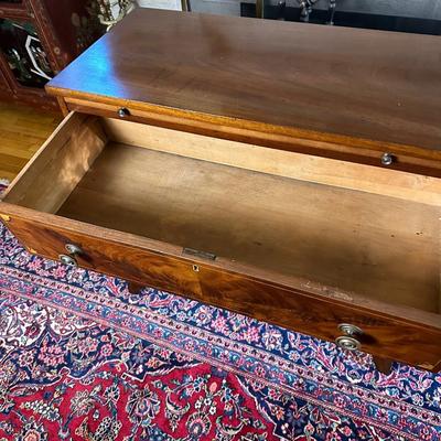 LOT #52. ANTIQUE HEPPLEWHITE BACHELOR'S CHEST WITH SLIDE OUT WRITING SURFACE
