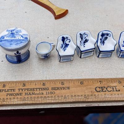 Collection of 6 Porcelain Holland Blue Miniatures