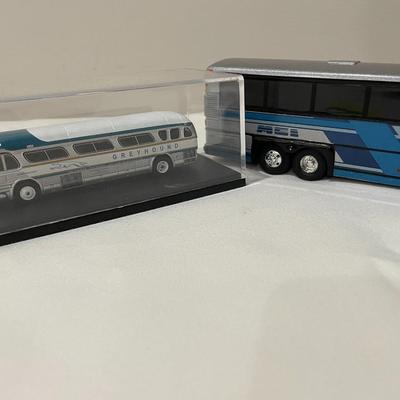 Model Buses 76