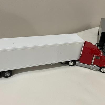Tractor/Trailer 77