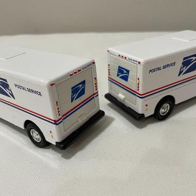 USPS Vehicles 82