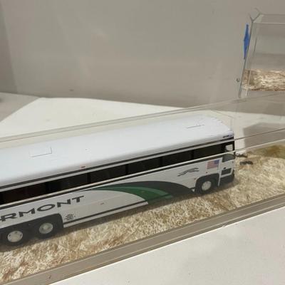 Model Buses 280