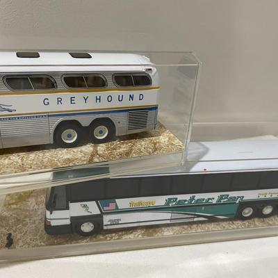 Model Buses 280
