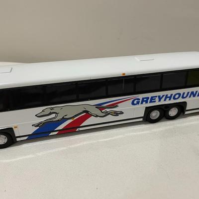 Model Buses 281