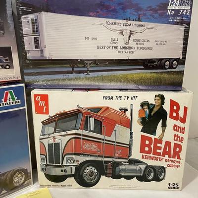 Model Tractor Trailers 288