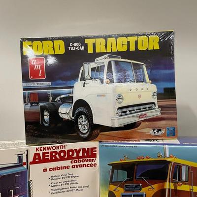 Model Tractors 290