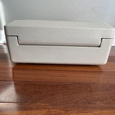 SENTRY 1100 Fire Proof Box With Keys
