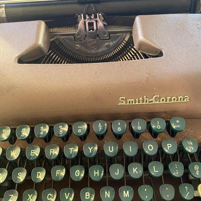 Vintage portable Smith Corona manual typewriter