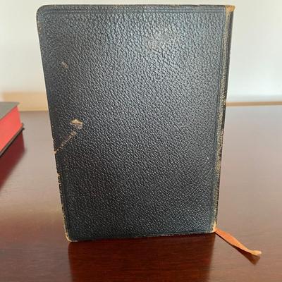 Illustrated new Catholic red-letter edition of the Holy Bible