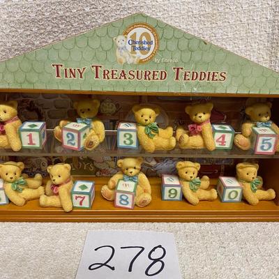 Tiny Treasured Teddies
