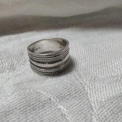 Beautiful Very Vintage Italian 925 Ring Size 8