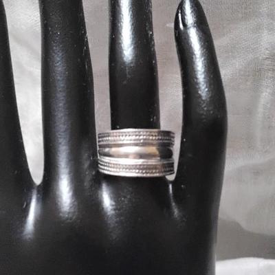 Beautiful Very Vintage Italian 925 Ring Size 8