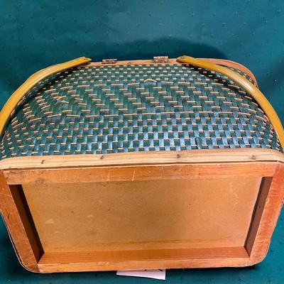 Vintage Green Hawkey Burlington Picnic Basket