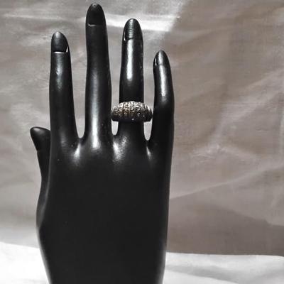 Stunning Marcasite Black Sterling Silver Ring Size 6