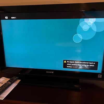 32â€ SONY LCD Digital Color Tv With Remote