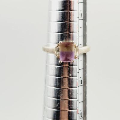 BEAUTIFUL .925 SILVER W/ GLASS CUT PURPLE & CLEAR STONE RING SIZE 7.75