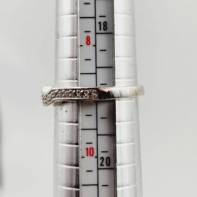 .925 SILVER WITH CZ RING SIZE 9