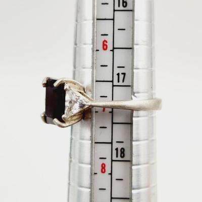 .925 SILVER & RED CZ RING SIZE 7