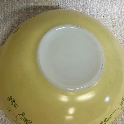 Pyrex 2.5 Quart Bowl