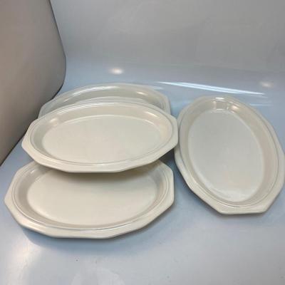 Set of 4 Pfaltzgraff Heritage White Oblong Octagon Plates