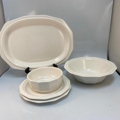 Mixed Lot of Pfaltzgraff Heritage Octagon Shaped Dinnerware Pieces