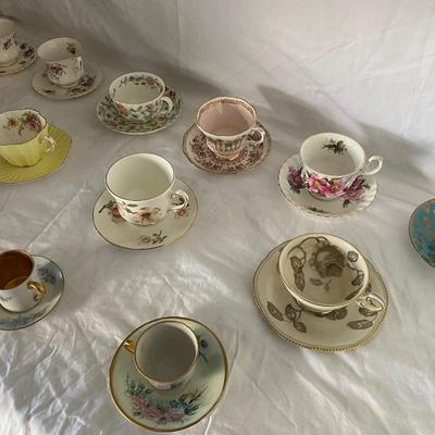 The Collectorâ€™s Teacup Lot