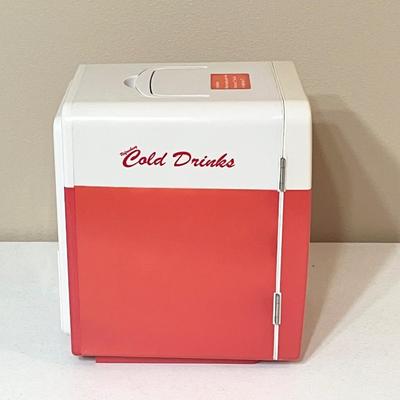 Refreshing Ice Cold Drinks Mini Refrigerator ~ Cooling or Heating