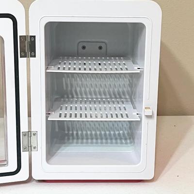 Refreshing Ice Cold Drinks Mini Refrigerator ~ Cooling or Heating