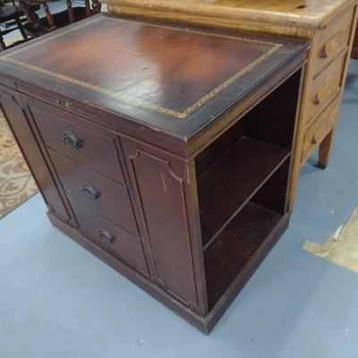 Vintage Mahogany Finish Leather Top Sideboard Choice A