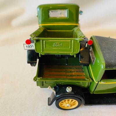 Set of Collectible Cars (GR-SL)