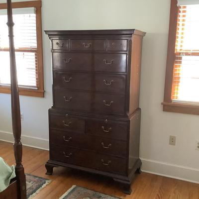 593 Old Dominion Kittinger Cherry Chest on Chest with Pullout