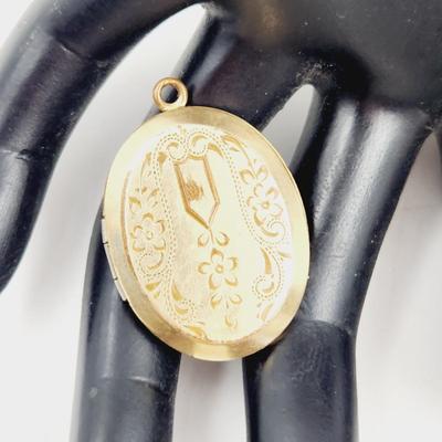 ANTIQUE 12K GOLD FILLED ETCHED LOCKET