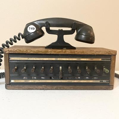 World War 2 Era US Navy Bakelite Switchboard Phone
