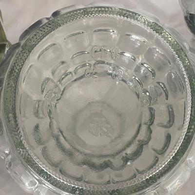 Assortment of Glass/Crystal Lot 1
