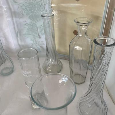 Assortment of Glass/Crystal Lot 1