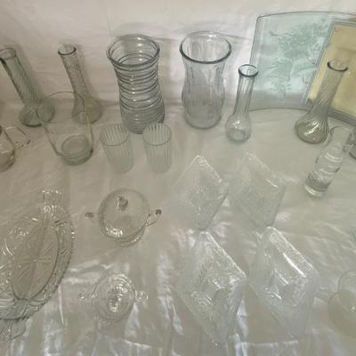 Assortment of Glass/Crystal Lot 1