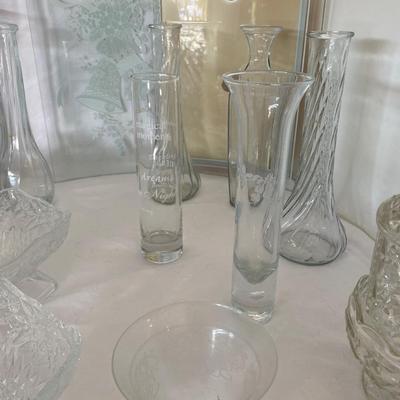Assortment of Glass/Crystal Lot 1