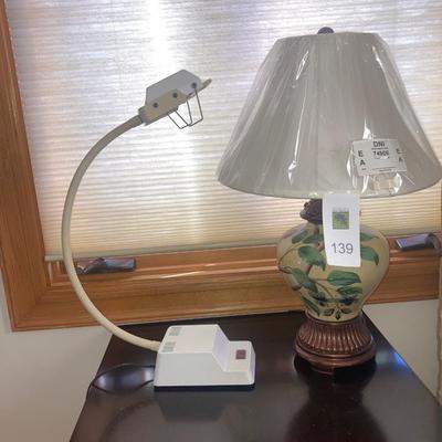2 lamps