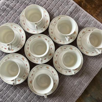 Set of 8 Vintage Tea Cups with Matching Saucers Floral Print Fine Porcelain China by Abingdon Japan