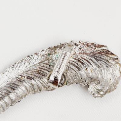 VINTAGE SARAH COVENTRY SILVER TONED FEATHER CLIP ON EARRINGS & BROOCH