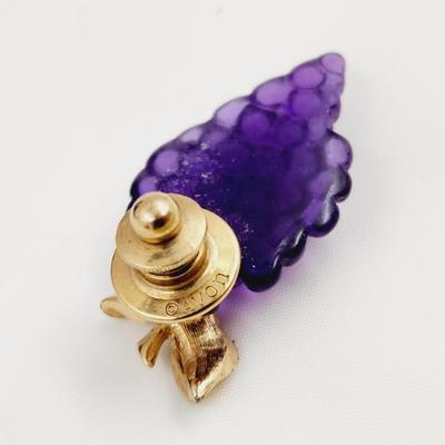 VINTAGE AVON GRAPE PIN