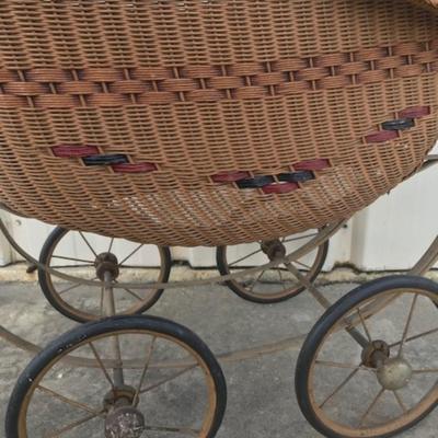 Vintage Doll carriage