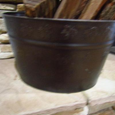 Metal Kindling Bucket with Handles (LR)