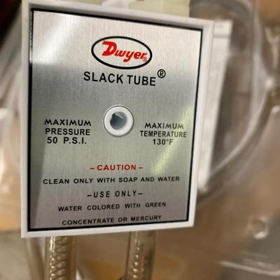 Dwyer Slack Tube Maximum Pressure PSI  Manometer 1211-36 New in container