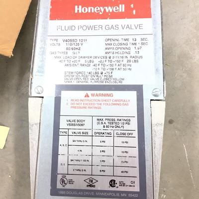 Honeywell V 4055D 1019 Gas Valve Actuator NIB