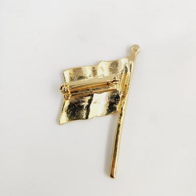 AMERICAN FLAG PIN BUNDLE