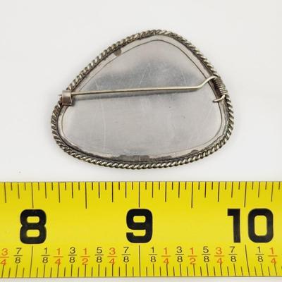 HANDPAINTED & ARTIST SIGNED MOTHER OF PEARL SILVER TONED BROOCH