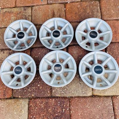 Club Car Golf Cart Wheel Hubcaps and Tires (G-SL)