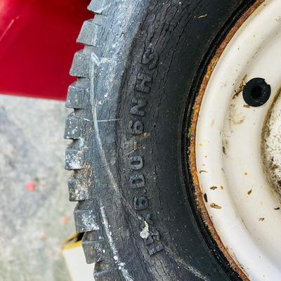 Club Car Golf Cart Wheel Hubcaps and Tires (G-SL)
